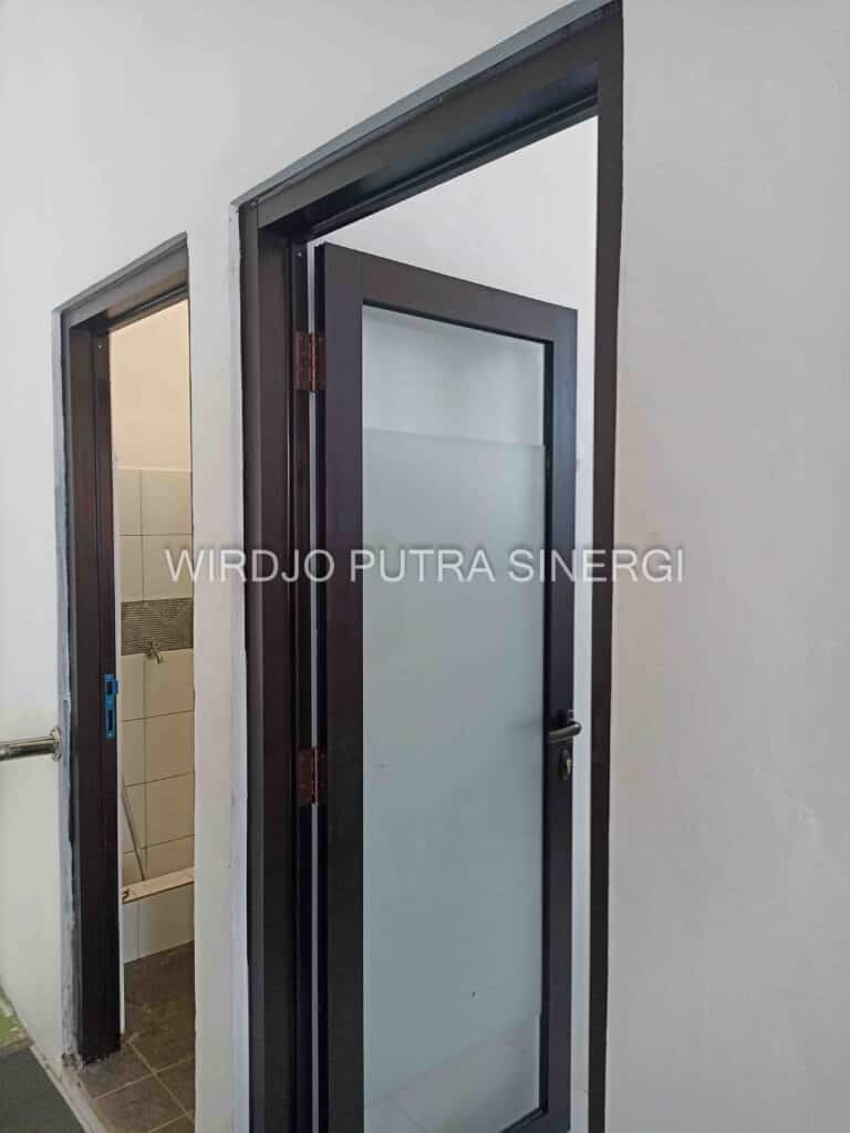 Renovasi Toilet Puskesmas Ciwidey – Agustus 2023